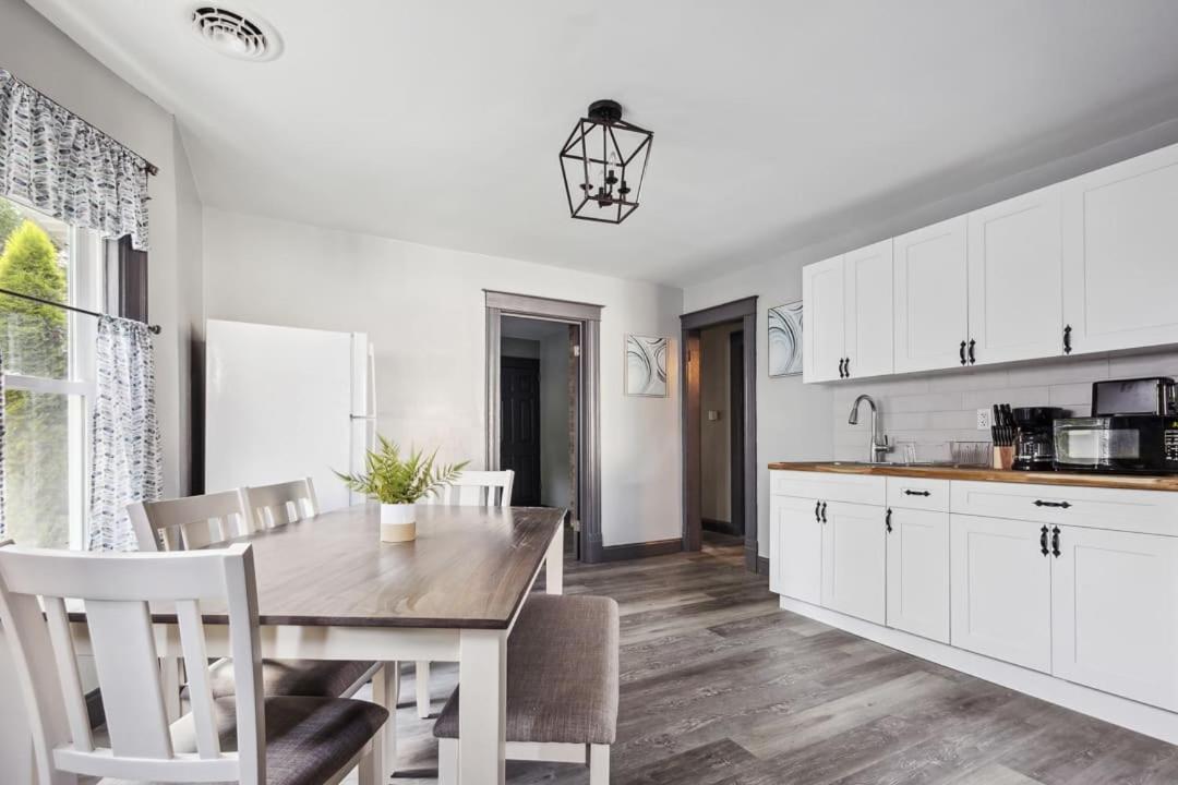 Spacious 6Br 2Ba Minutes For The Falls & Casino Niagara Falls Exterior photo